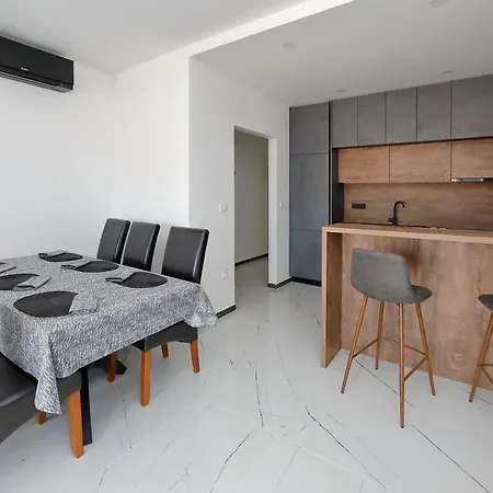 דירה Apartmani More *