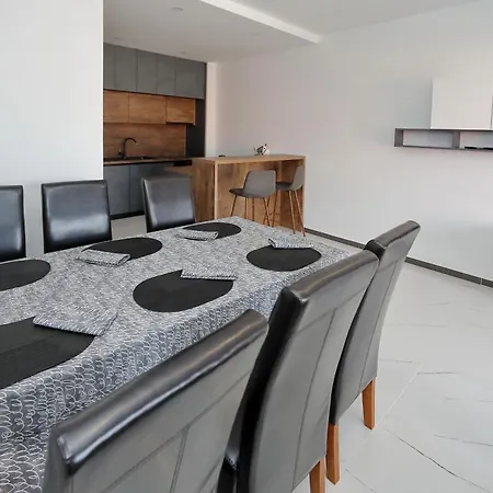 דירה Apartmani More