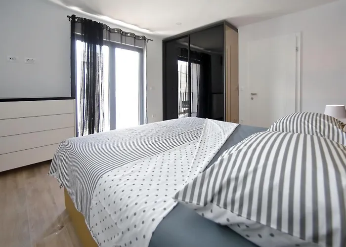 Apartmani More * Bibinje