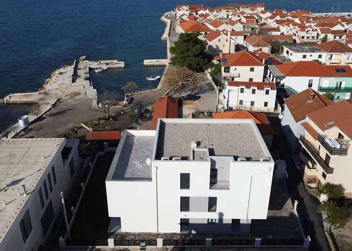 Apartmani More