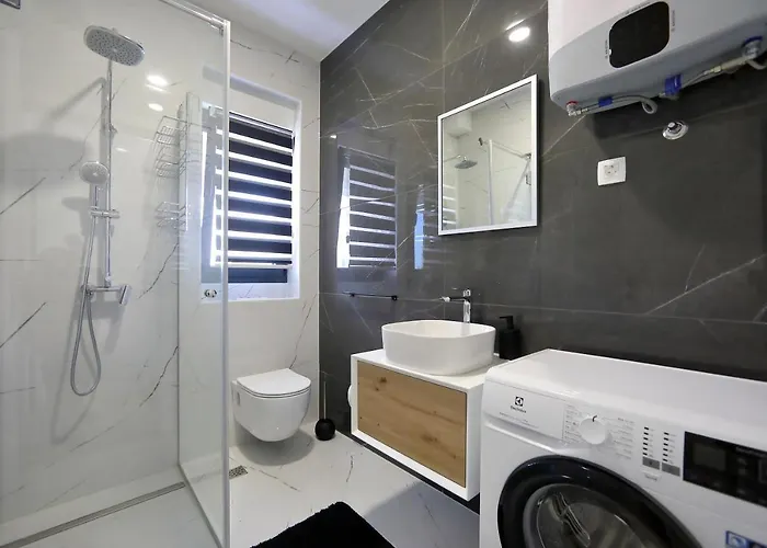 Apartmani More *