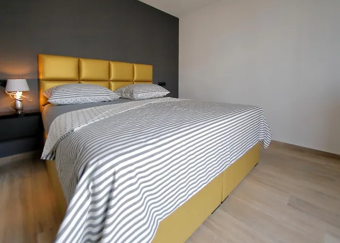 Apartmani More