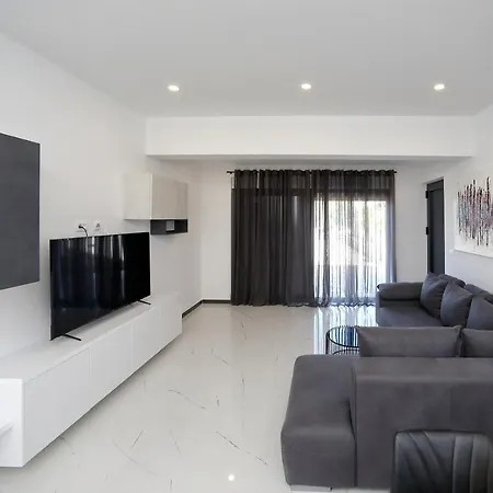 Apartmani More