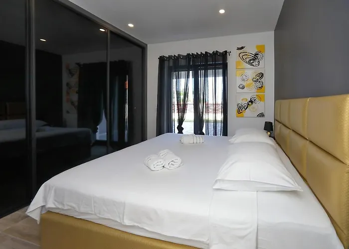 Apartmani More * Bibinje